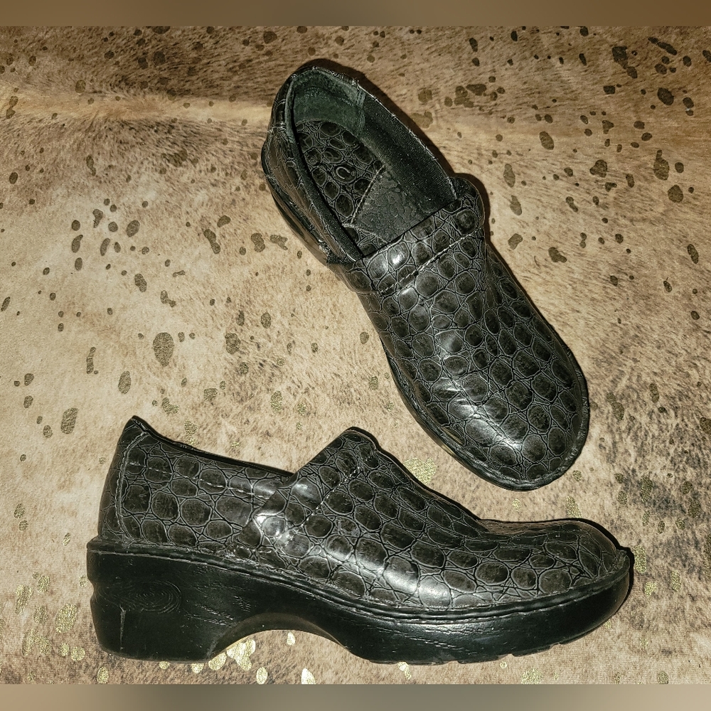 B.O.C Clogs Grey Slip Ons - Size 10
